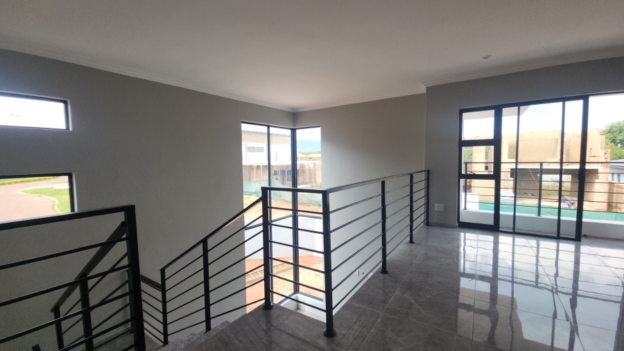 To Let 4 Bedroom Property for Rent in Melodie North West